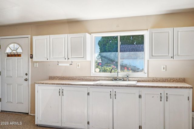 7133 W BANFF Lane, Peoria, AZ 85381