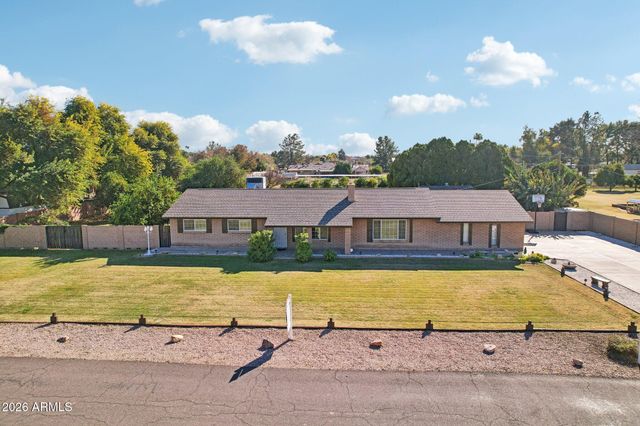 7133 W BANFF Lane, Peoria, AZ 85381