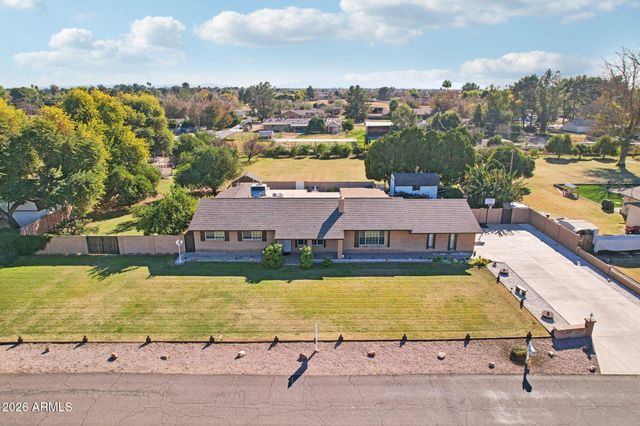 7133 W BANFF Lane, Peoria, AZ 85381