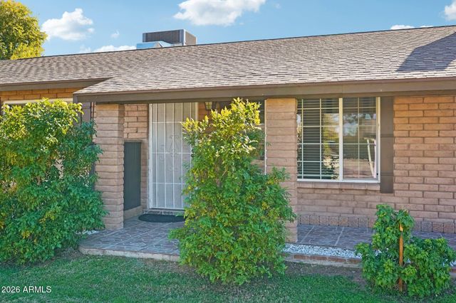 7133 W BANFF Lane, Peoria, AZ 85381