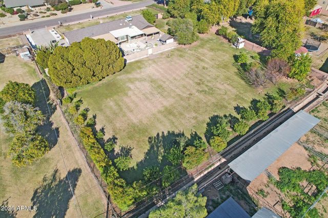 7133 W BANFF Lane, Peoria, AZ 85381