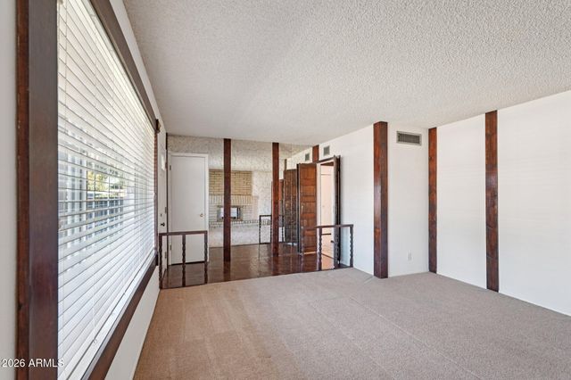 7133 W BANFF Lane, Peoria, AZ 85381