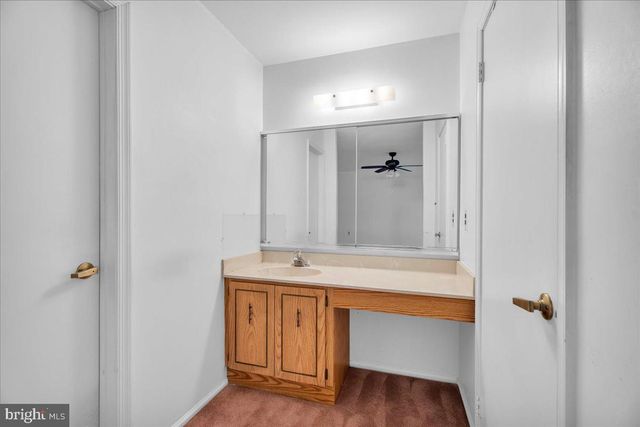 2 EMORY LN, Mount Laurel, NJ 08054