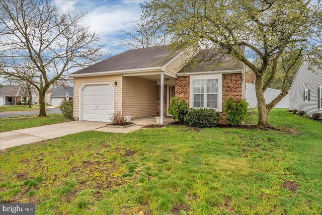 2 EMORY LN, Mount Laurel, NJ 08054