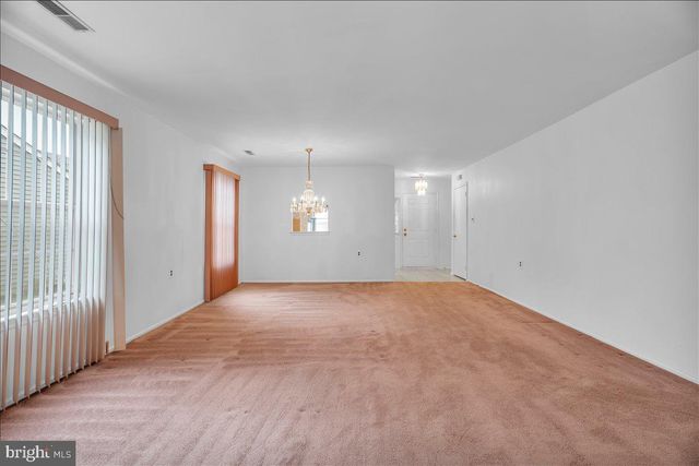 2 EMORY LN, Mount Laurel, NJ 08054