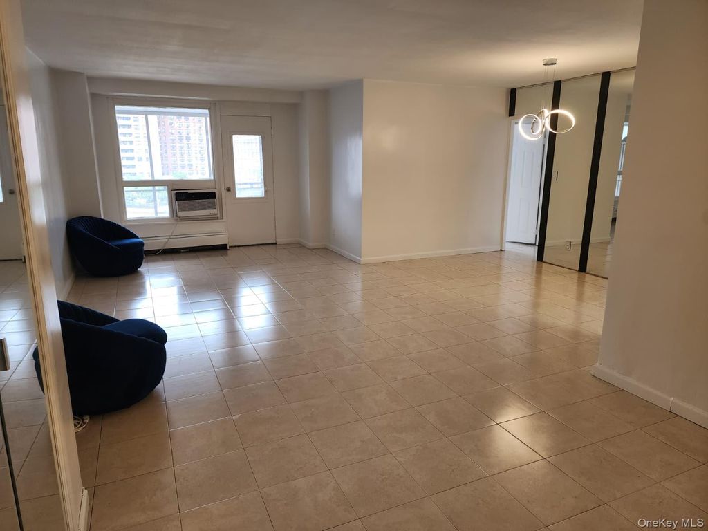 61-15 98th Street 5E, Rego Park, NY 11374 — photo 5