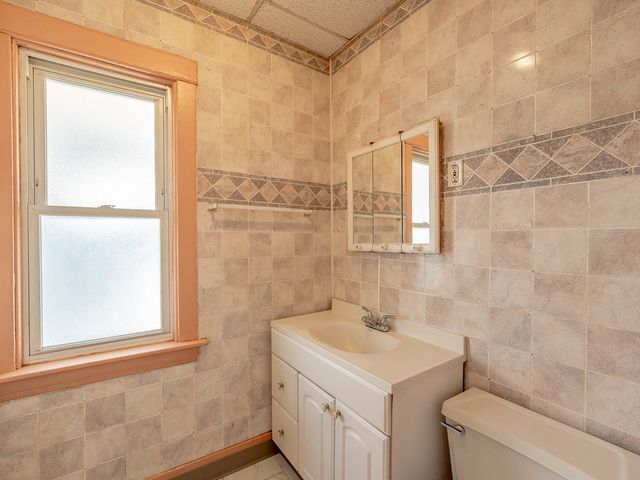 5707 S Spaulding Avenue, Chicago, IL 60629