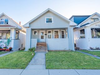 5707 S Spaulding Avenue, Chicago, IL 60629