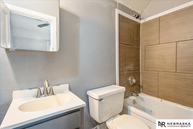 1801 Euclid Avenue, Lincoln, NE 68502