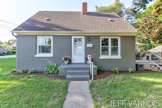 1270 Cedar Street, Grand Rapids, MI 49503