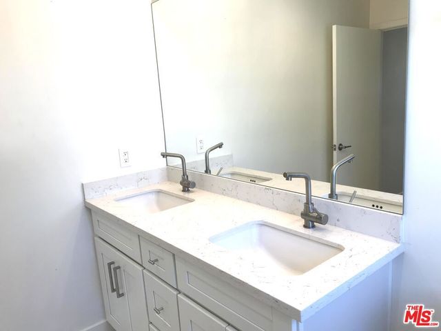 6157 Mesa Avenue, Los Angeles, CA 90042