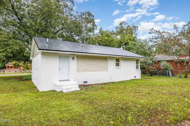 1011 Juniper Drive, Fayetteville, NC 28304