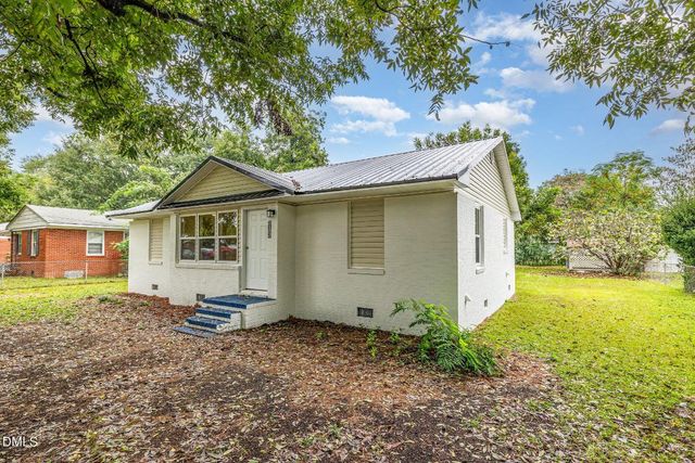 1011 Juniper Drive, Fayetteville, NC 28304