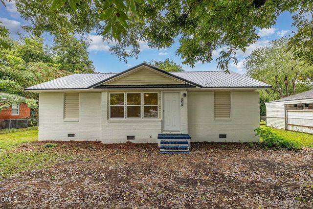 1011 Juniper Drive, Fayetteville, NC 28304