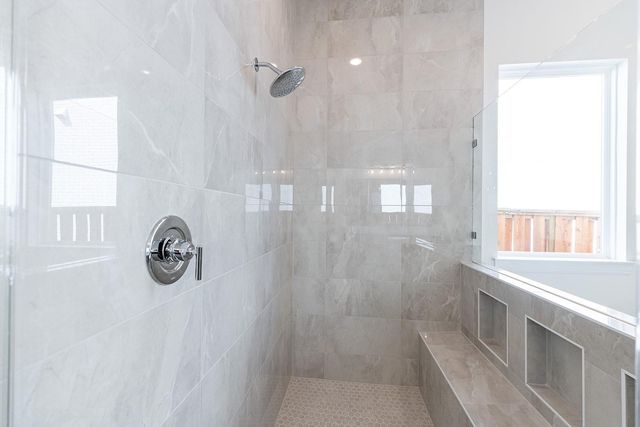 304 Barnstorm LN, Georgetown, TX 78628