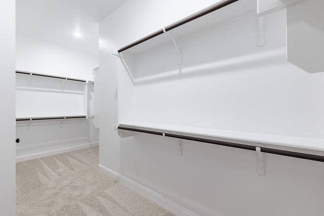 304 Barnstorm LN, Georgetown, TX 78628