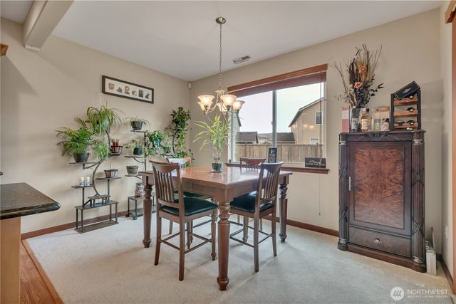 910 Boatman NW, Orting, WA 98360