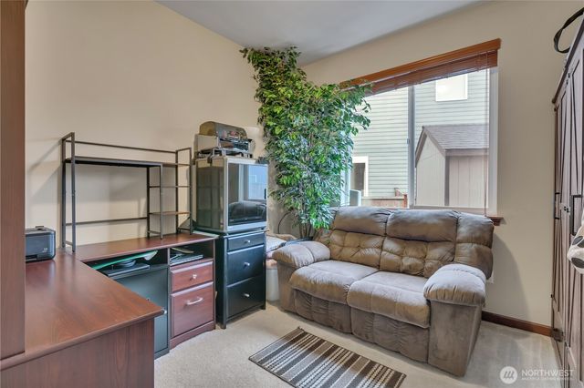 910 Boatman NW, Orting, WA 98360