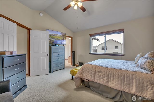 910 Boatman NW, Orting, WA 98360