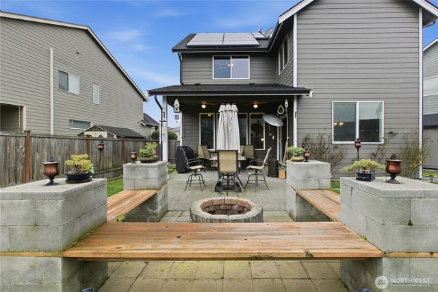 910 Boatman NW, Orting, WA 98360