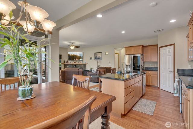 910 Boatman NW, Orting, WA 98360