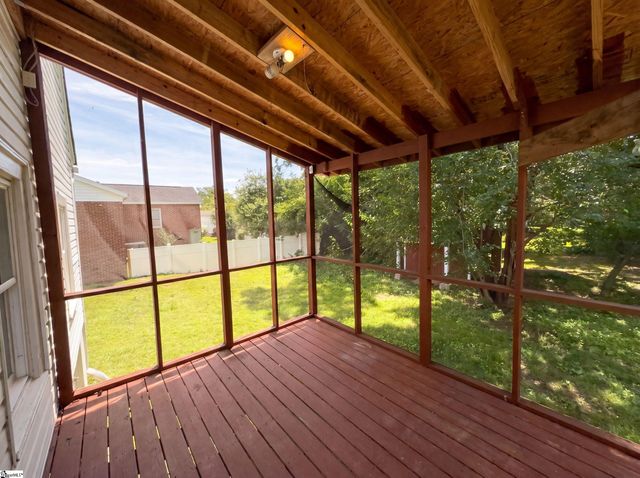 202 E Centennial Street, Clinton, SC 29325