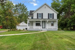190 Riverside Drive, Mount Clemens, MI 48043