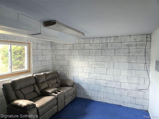 4821 Shelbyshire Drive, Shelby Charter Township, MI 48316