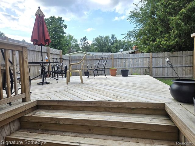 4821 Shelbyshire Drive, Shelby Charter Township, MI 48316