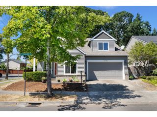 2525 Ne CHARLOIS Dr, Hillsboro, OR 97124