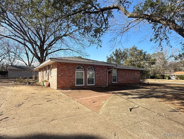 341 N Burbank Drive, Montgomery, AL 36117