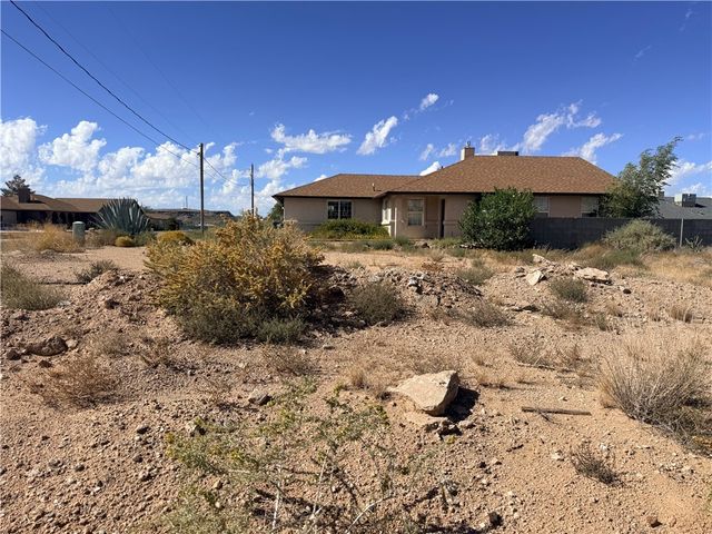 2647 Superba Avenue, Kingman, AZ 86401