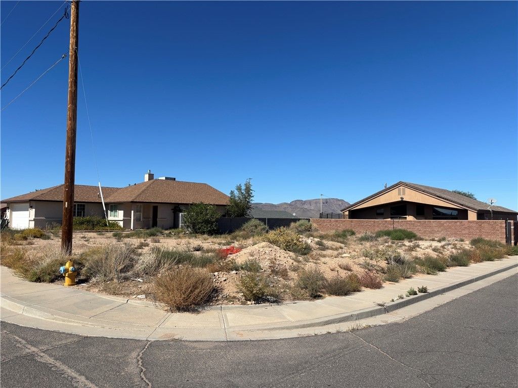 2647 Superba Avenue, Kingman, AZ 86401