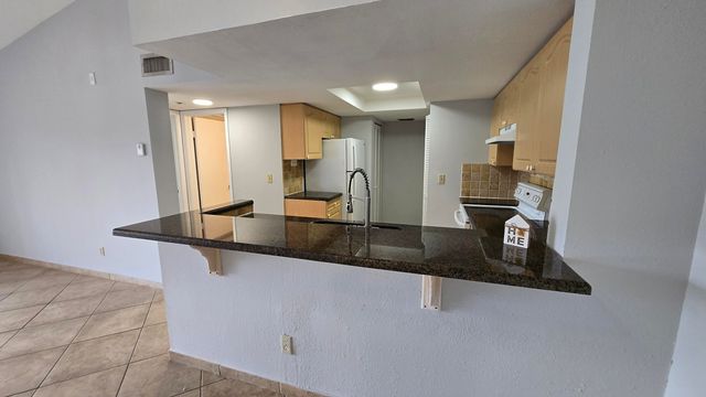 9066 W Atlantic Boulevard 436, Coral Springs, FL 33071