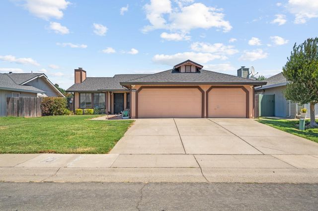 4865 Bamford Dr, Sacramento, CA 95823