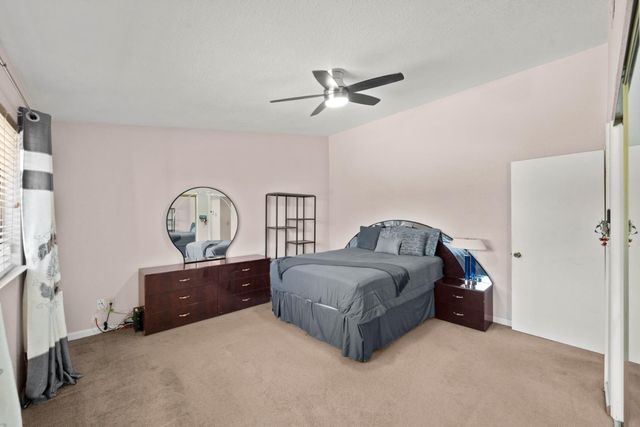 4865 Bamford Dr, Sacramento, CA 95823