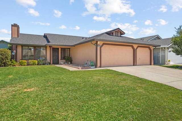 4865 Bamford Dr, Sacramento, CA 95823