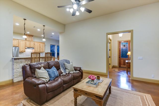 420 MISSION TRL, Wimberley, TX 78676