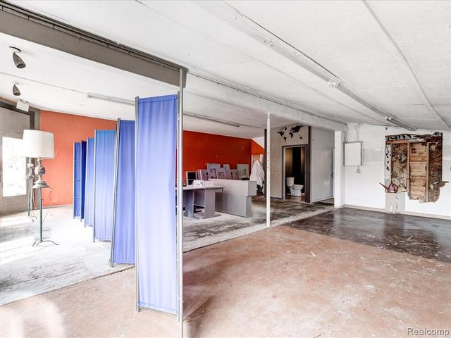 1639 Lapeer Avenue, Port Huron, MI 48060