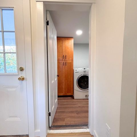 301 Central St, Hudson, MA 01749
