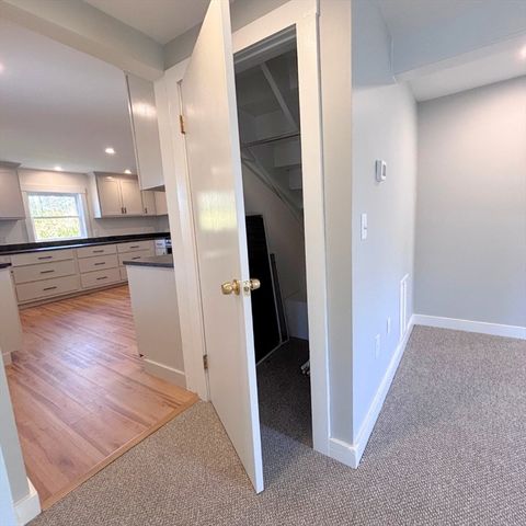 301 Central St, Hudson, MA 01749