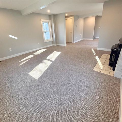 301 Central St, Hudson, MA 01749
