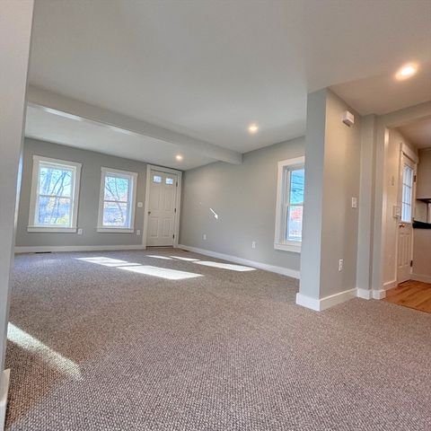 301 Central St, Hudson, MA 01749