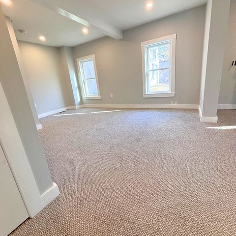 301 Central St, Hudson, MA 01749