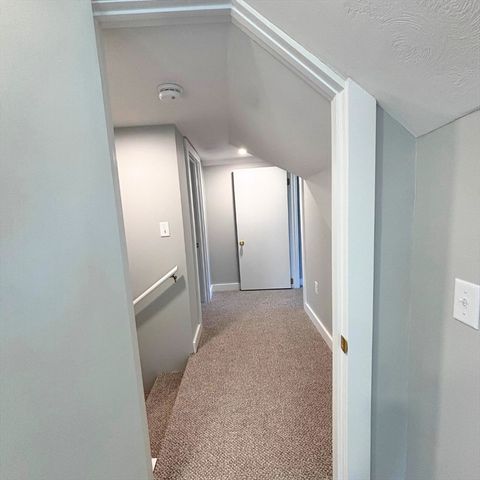 301 Central St, Hudson, MA 01749