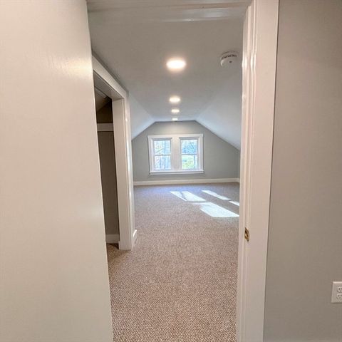 301 Central St, Hudson, MA 01749
