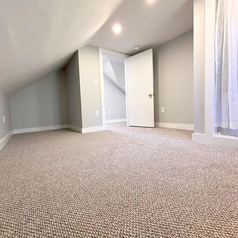 301 Central St, Hudson, MA 01749