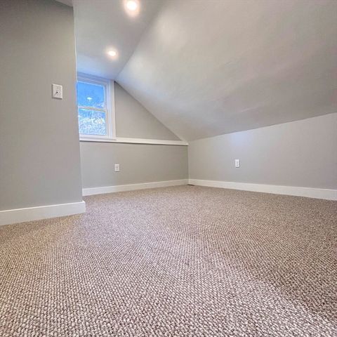 301 Central St, Hudson, MA 01749