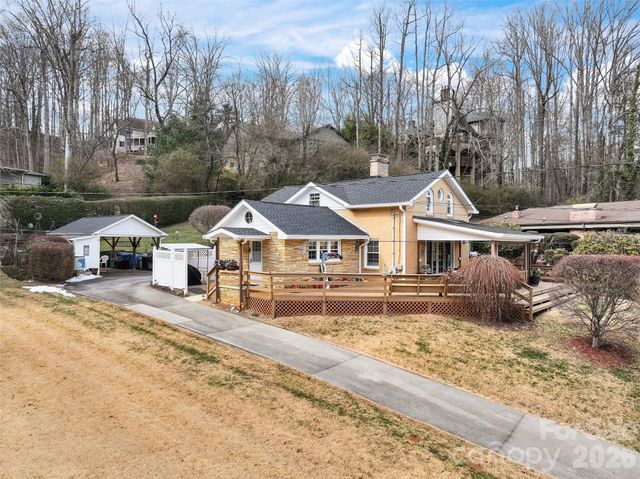 2113 S Lakeshore Drive, Lake Junaluska, NC 28745