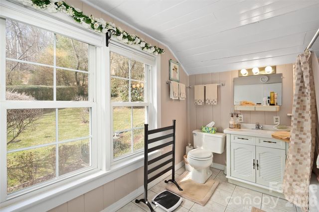 2113 S Lakeshore Drive, Lake Junaluska, NC 28745